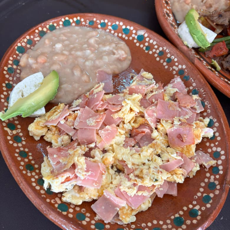 Huevos con Jamón