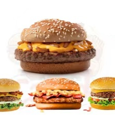 Um hambúrguer com três carnes de picanha com 120g cada, pão com gergelim, três queijos derretidos, três presuntos fresquinhos, dois cheddar cremoso, bacon crocante, dois ovos, salada fresca (alface) e a exclusiva maionese temperada da canedo.