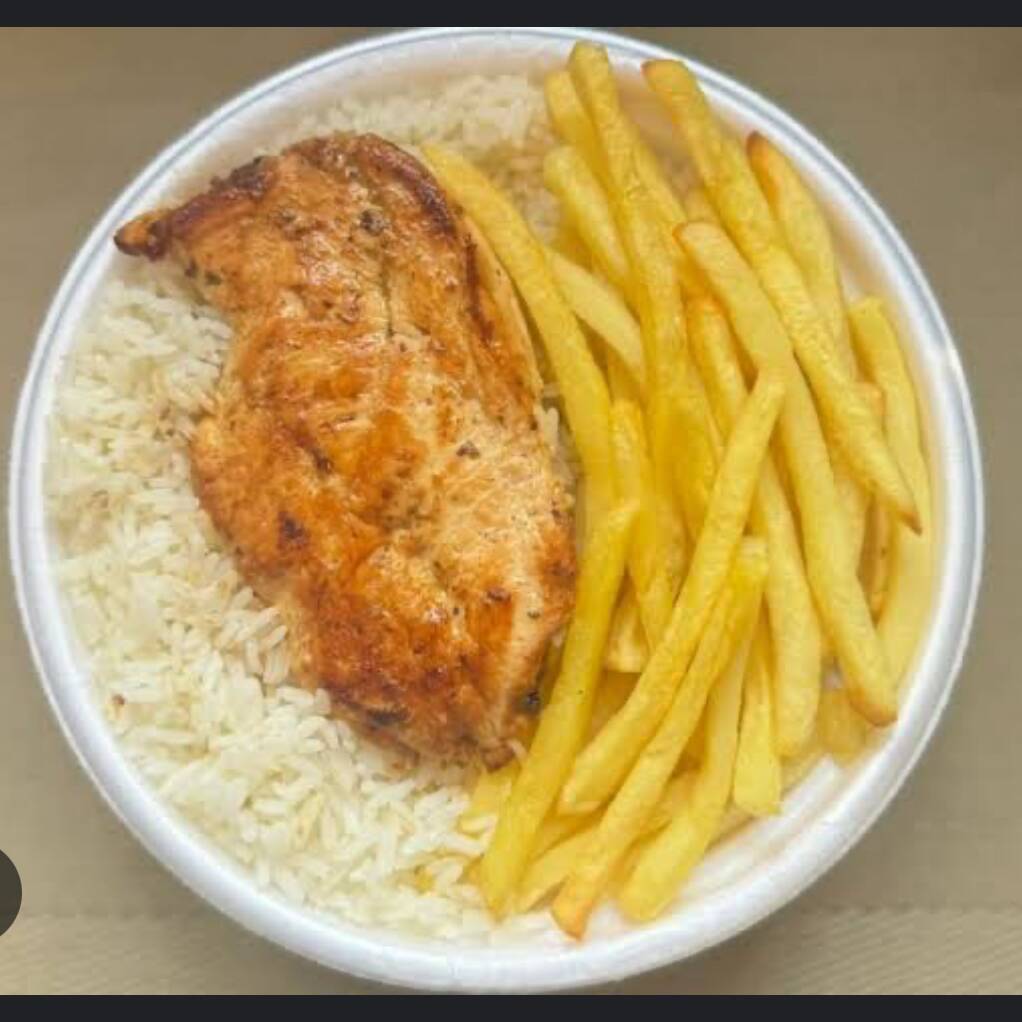 Arroz, feijão, batata frita, farofa tamanho mini