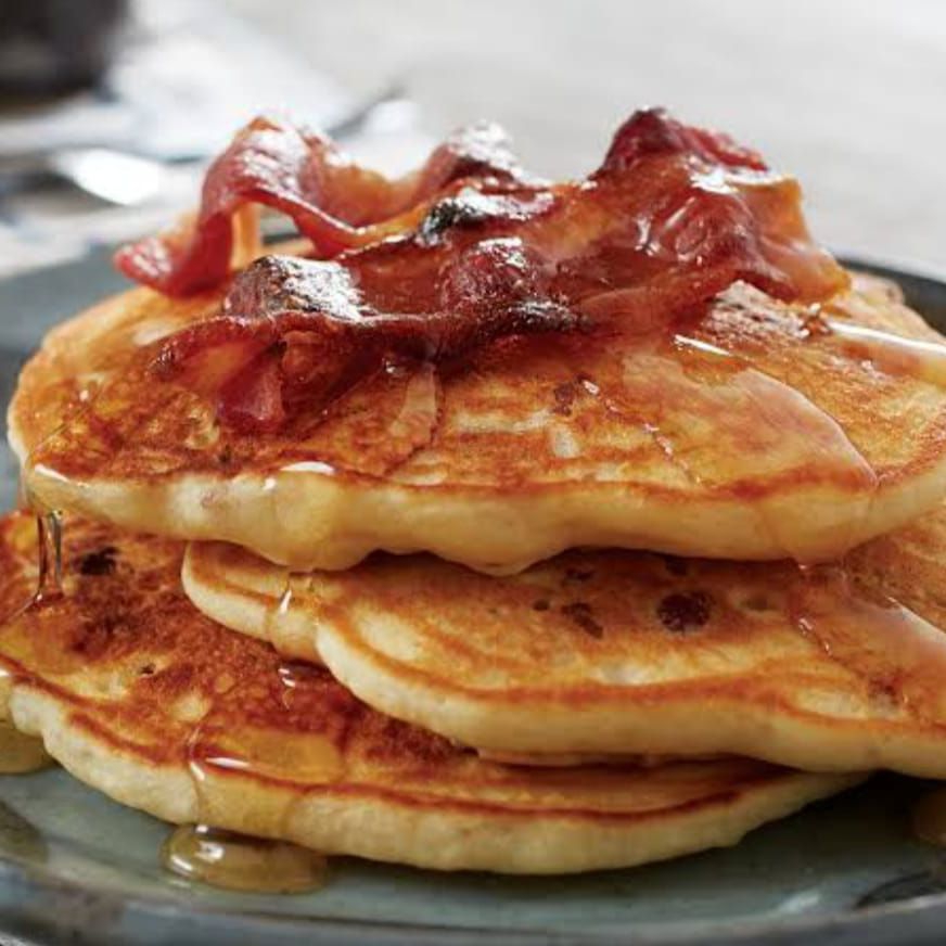 Hot Cakes + 1 Americano