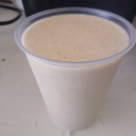 Licuado de Platano con Avena y Almendra (14Oz)