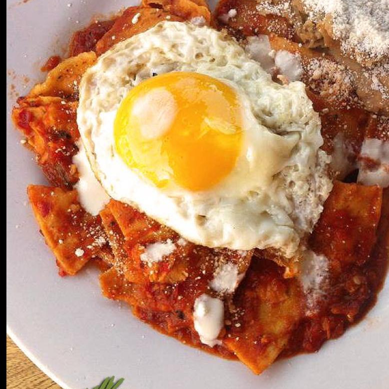 Chilaquiles con Huevo