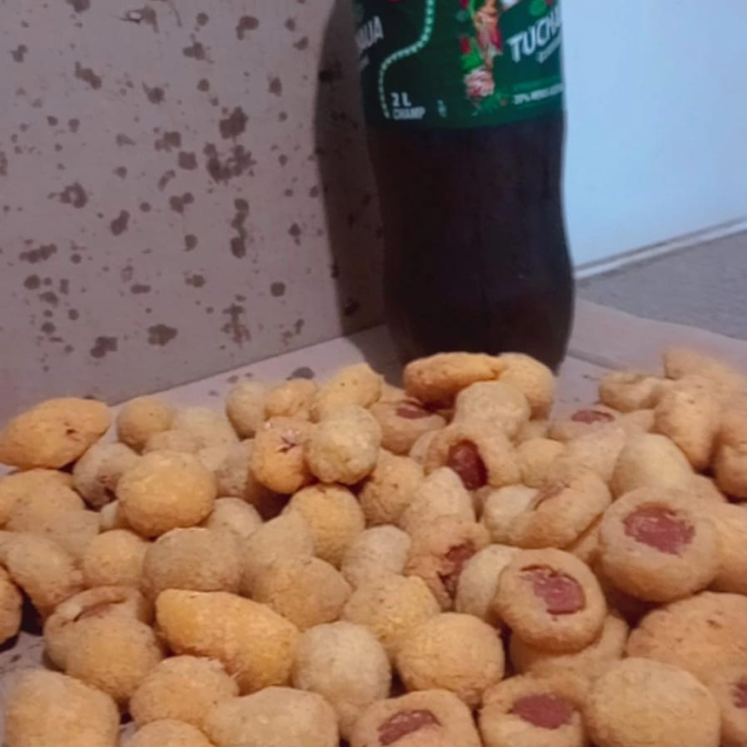 experimente o super combo com 100 salgadinhos e 1 refrigerante de 2 litros .A escolha perfeita para grandes eventos .