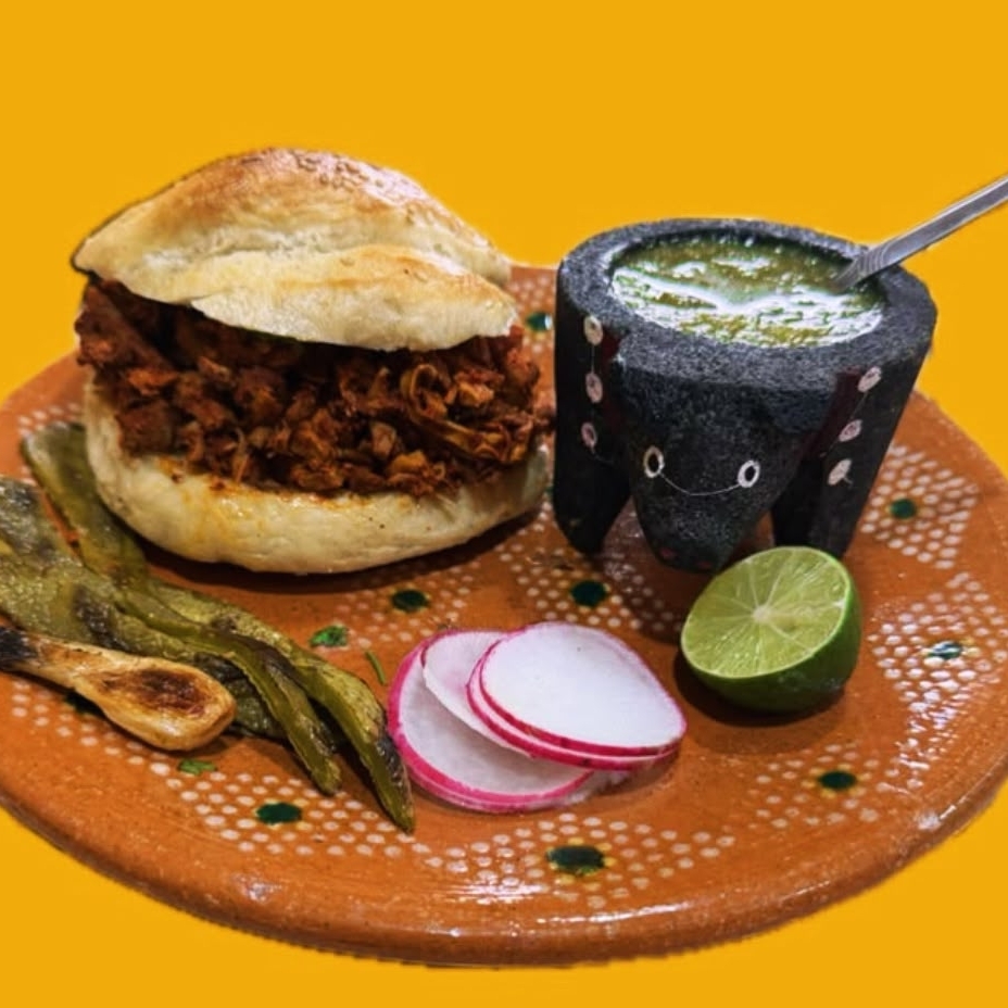 Cemita Pancita Enchilada