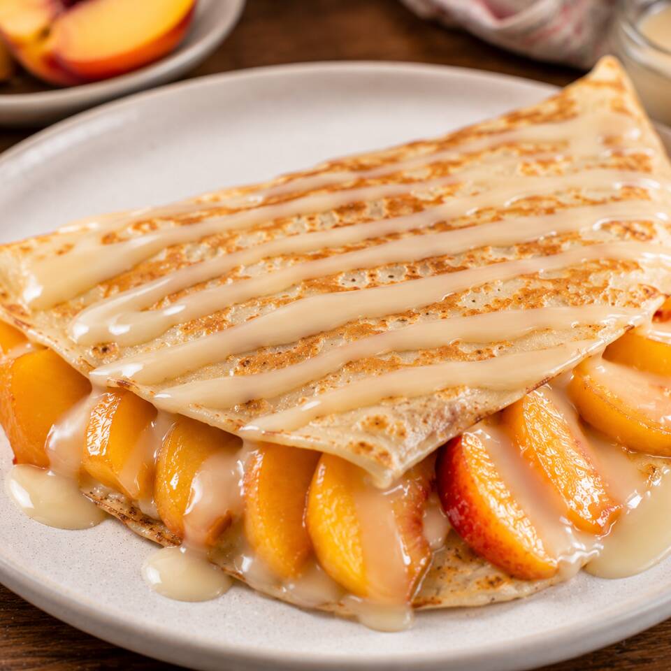 Crepa de Duraznos con Lechera