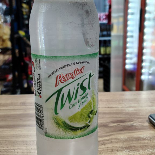 Agua Mineral con Limón 600ml