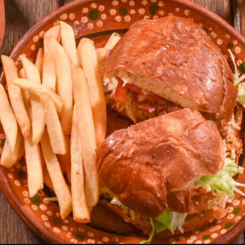Torta de COCHINITA con Papas (Pierna)