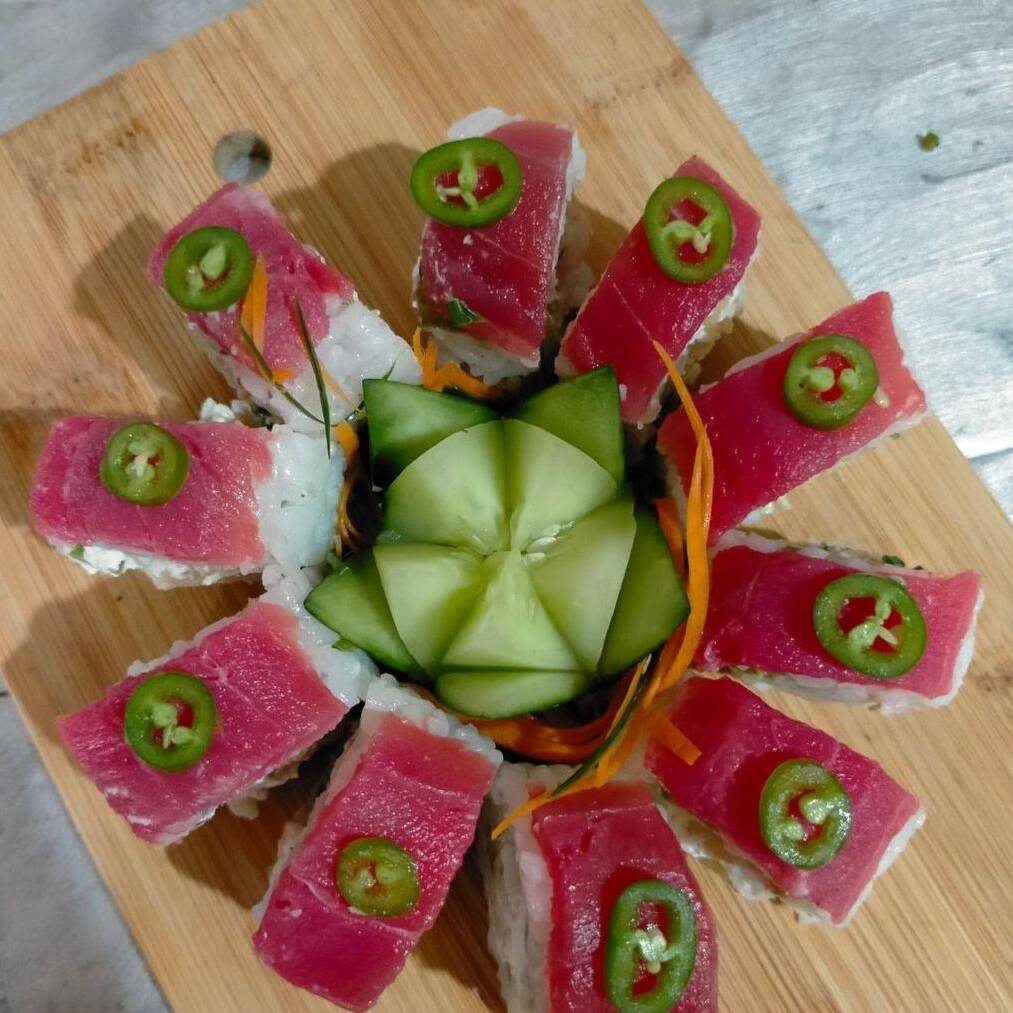 1 Rollo, Arroz o Noodles o Ramen, 1 Nigiri