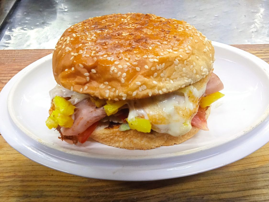 Hamburguesa Hawaiana