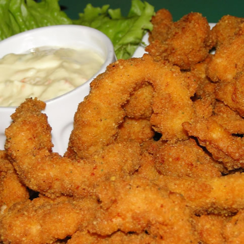 ISCA DE FRANGO ACOMPANHADO COM SALADA E A NOSSA DELICIOSA MAIONESE TEMPERADA