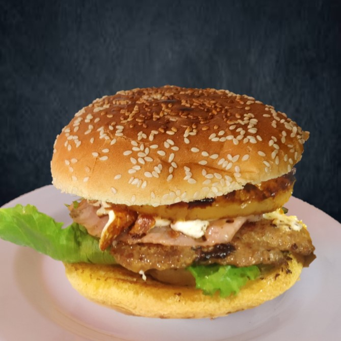 Hamburguesa con Piña