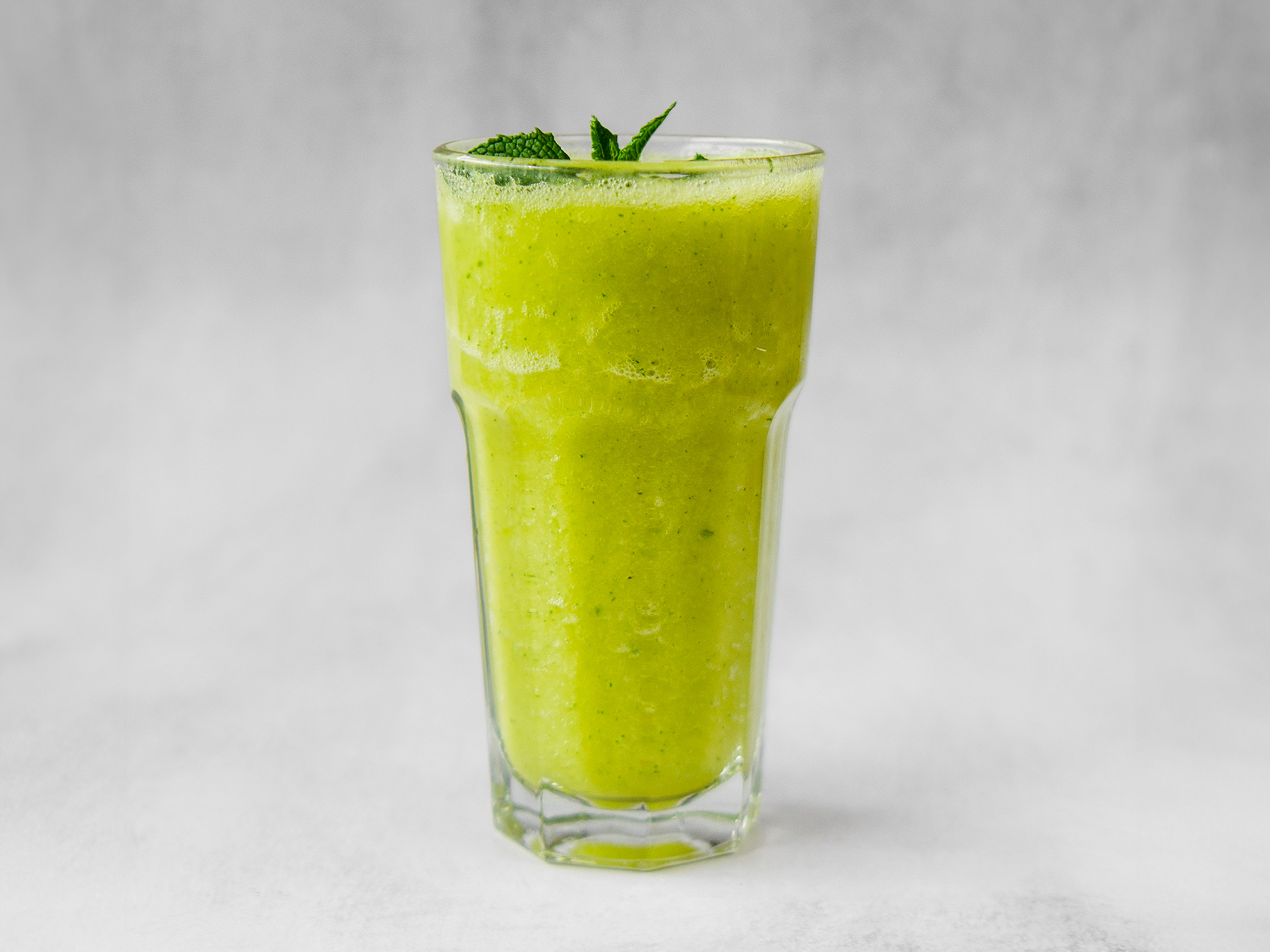 Piña, Jengibre y Hierbabuena 11 Oz