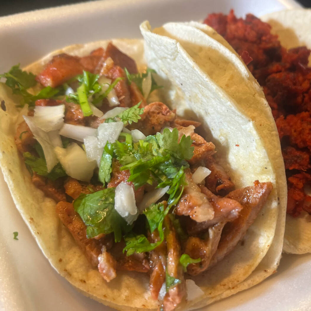 Taco de Adobada