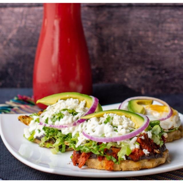 SOPES HUEVO AL GUSTO