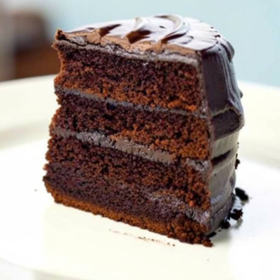 Rebanada de Pastel Chocolate Grande