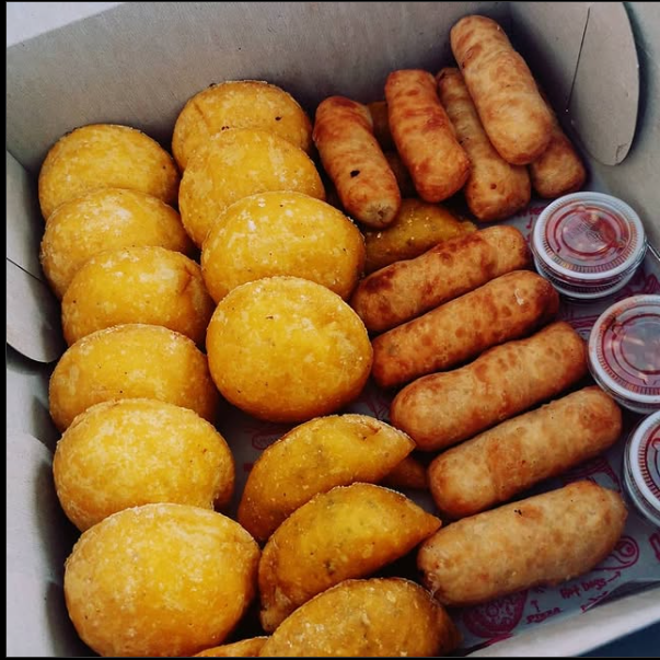 ARMA TU COMBO