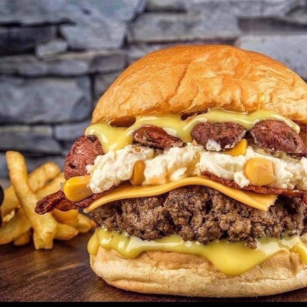 Montana Master + Papas a la Francesa + Bebida