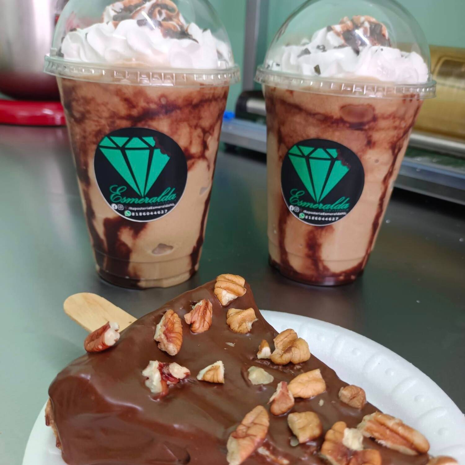 COMBO: 2 Frappés M&Ms y 2 Cheesecakes