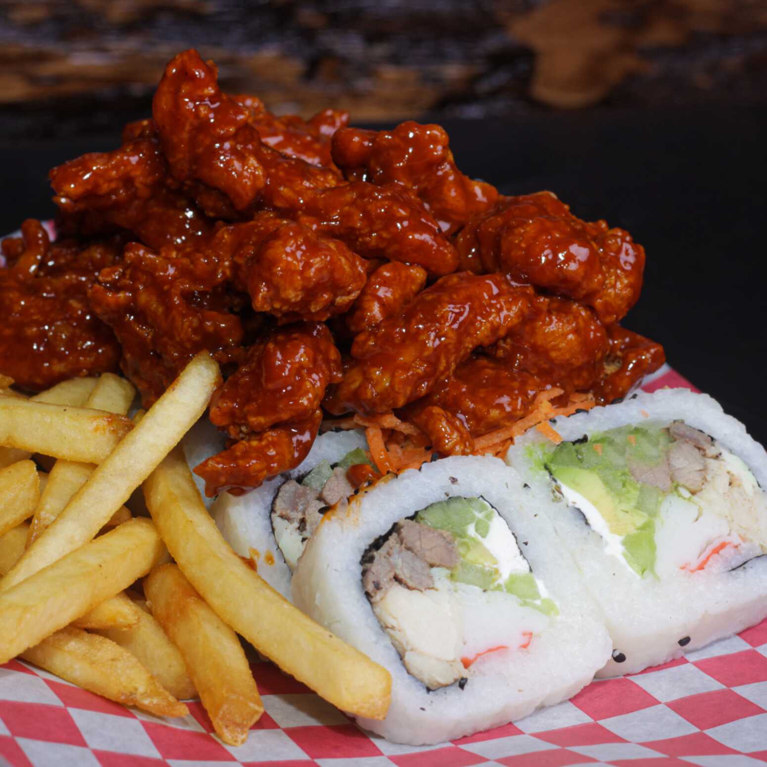 Sushiboneless Cielo, Mar y Tierra