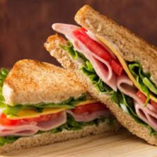 Sándwich Clásico de Jamón y Queso