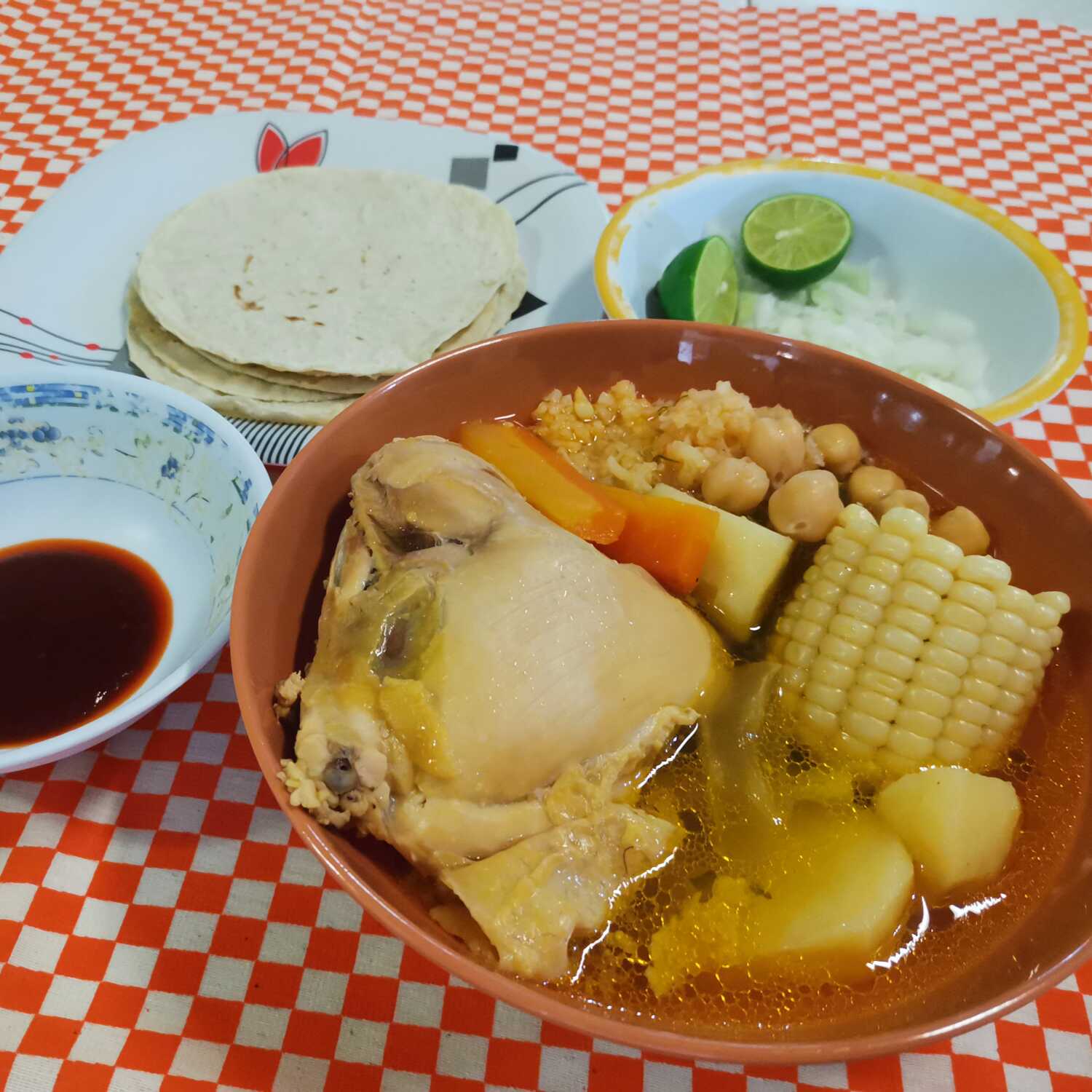 Caldo Tlalpeño