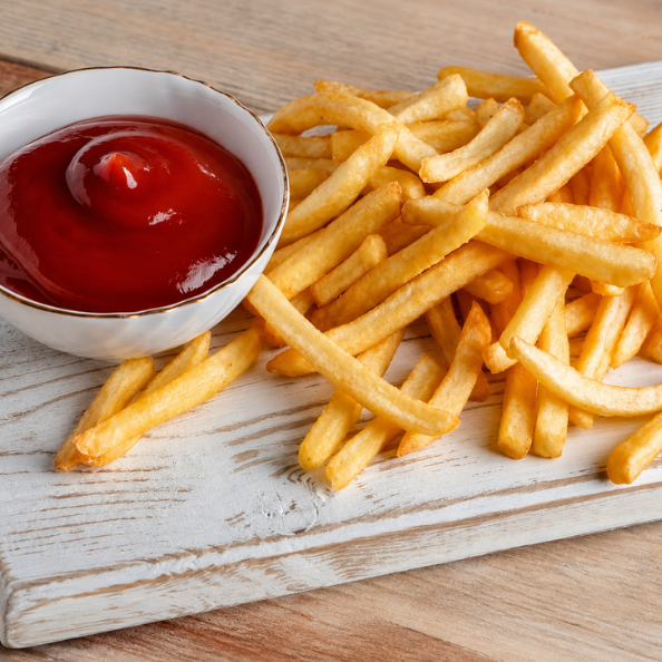 Batatas Douradas e Crocantes por Fora, Macias por Dentro e Servidas Bem Quentinhas. Acompanhamento Perfeito pra Qualquer Lanche!
