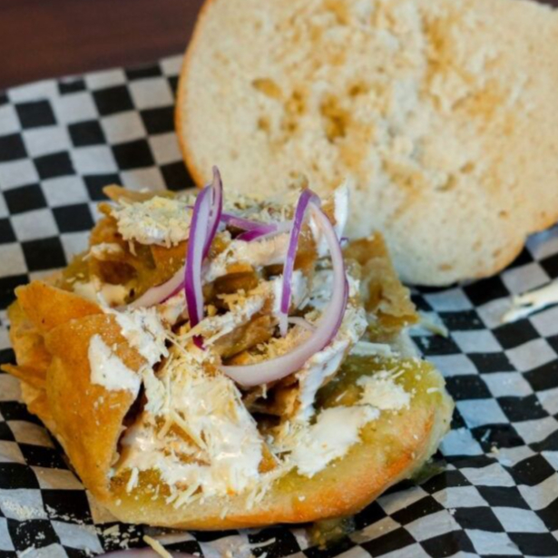 TORTA DE CHILAQUILES VERDES