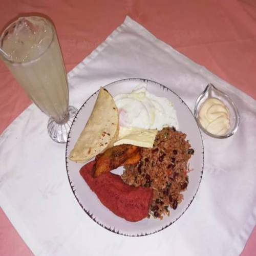 Desayuno Especial Torta de Huevo + Bebida