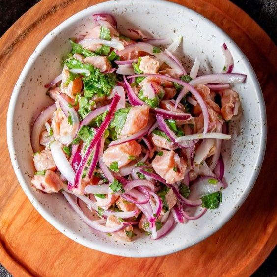 Peixe Banco E Salmão Pimenta Limão Laranja E Especiarias Do Chef