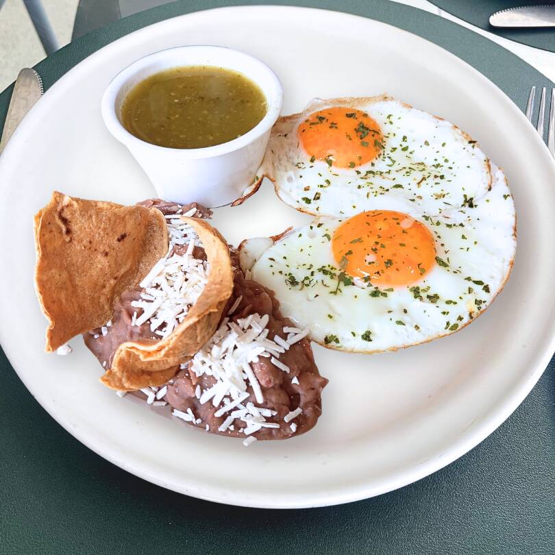 HUEVOS TRADICIONAL