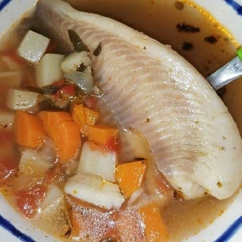 Caldo de pescado