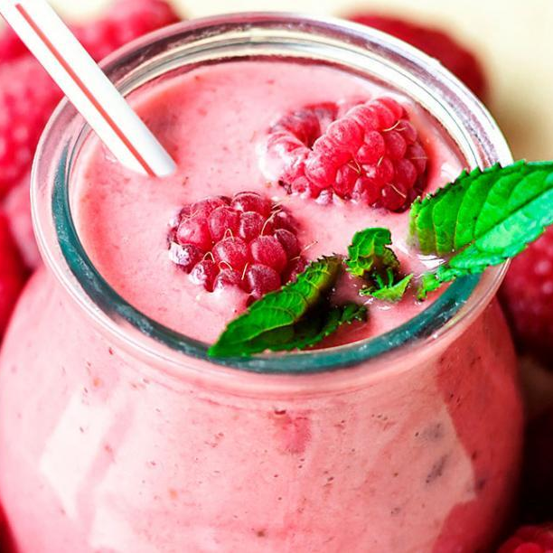 JUGO MORA EN LECHE