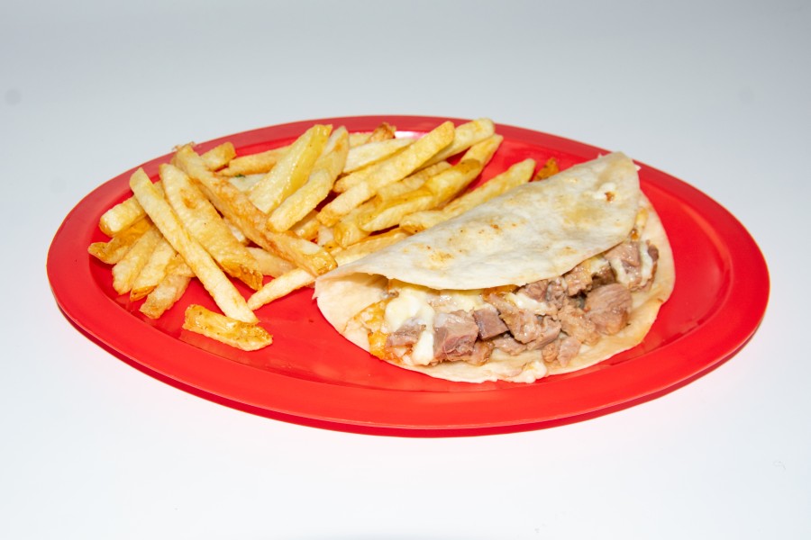 QUESADILLA CON CARNE