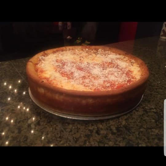 Deep Dish Grande Tradicional