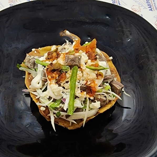 Tostada de queso de lengua