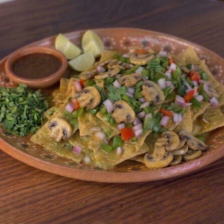Chilaquiles con Champiñones