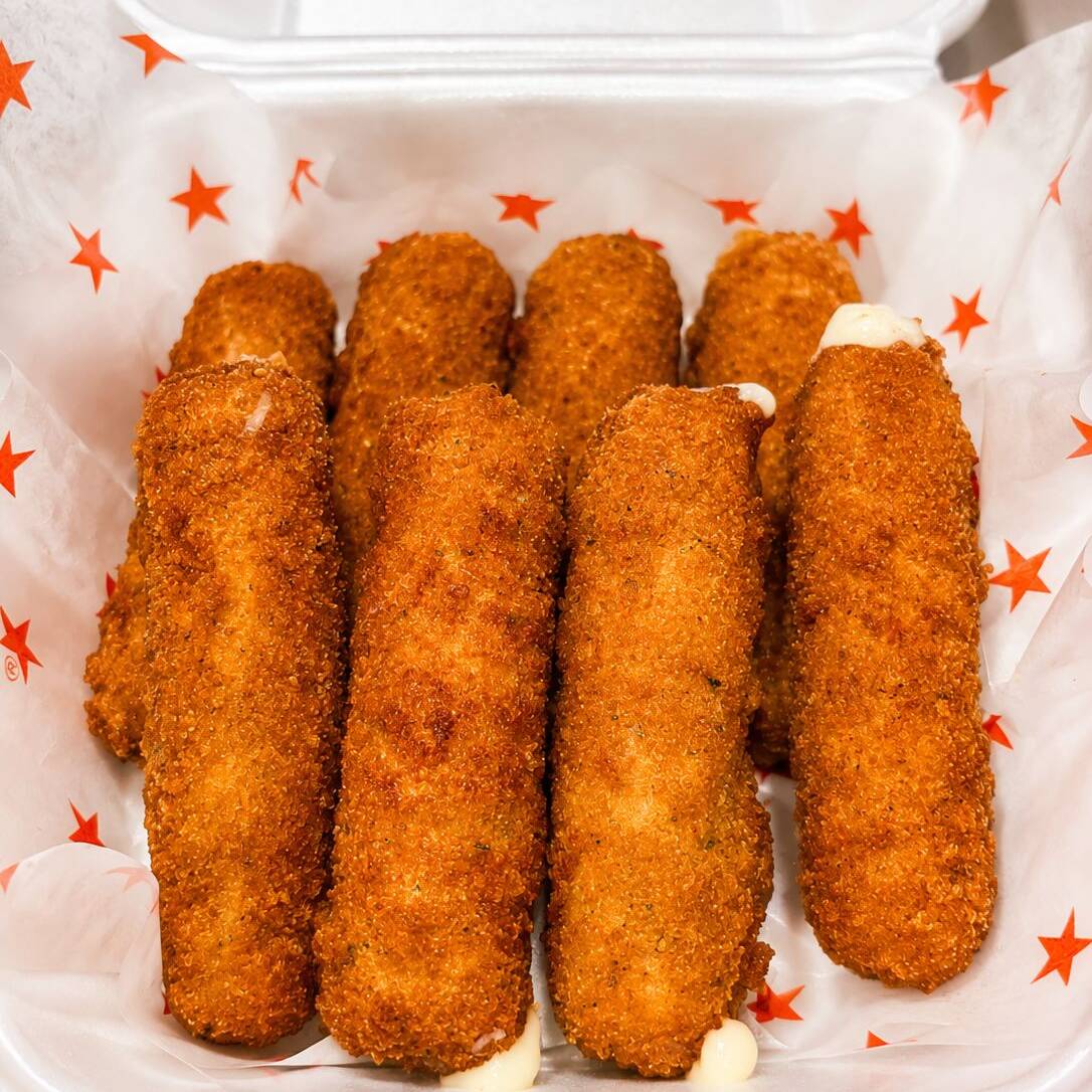 8 PALITOS DE QUESO