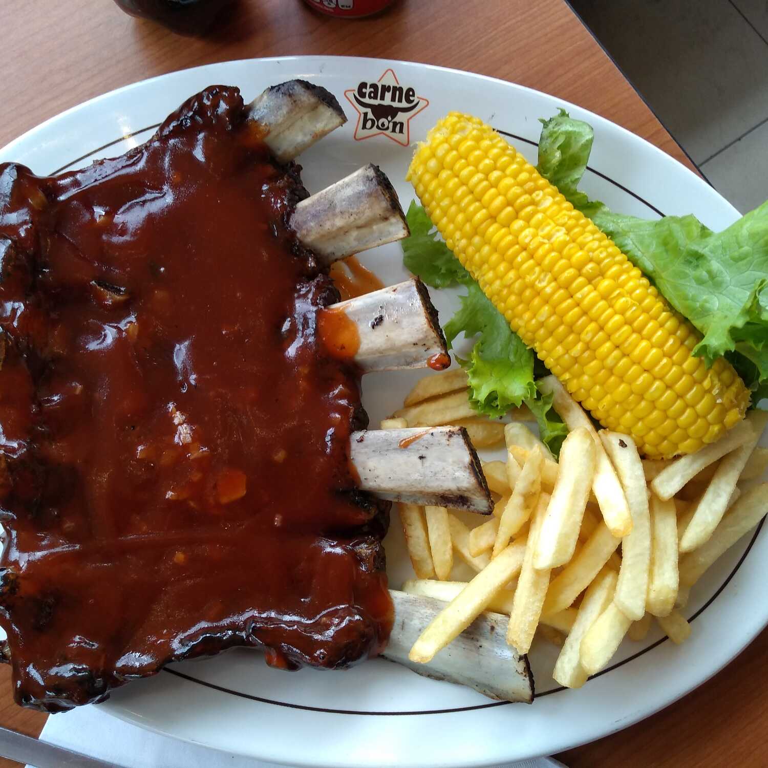 St Lous Rib (Costillas de Cerdo) y Bebida