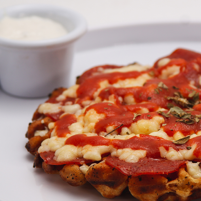 Waffle Dos Carnes