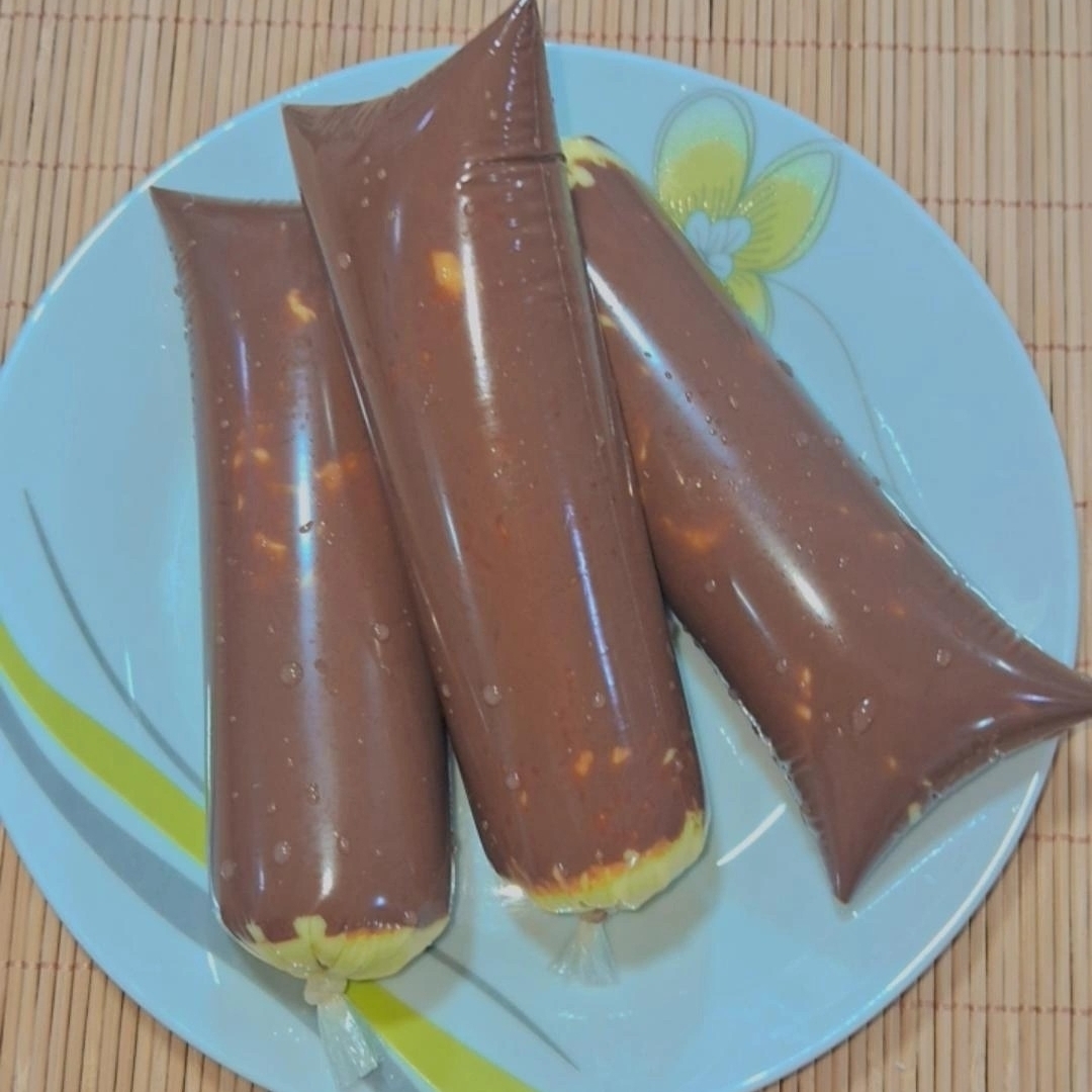 Cremoso,refrescante e irresistivel feito com abacate e nutella para um sabor único que conquista na primeira mordida.