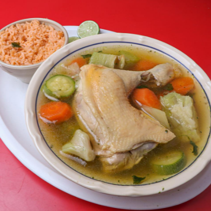 Caldo de Pollo