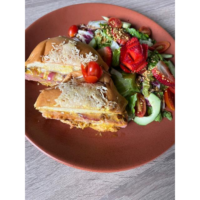 SÁNDWICH ATÚN DELI