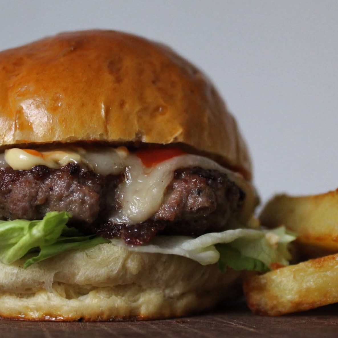 HAMBURGUESA CLASICA