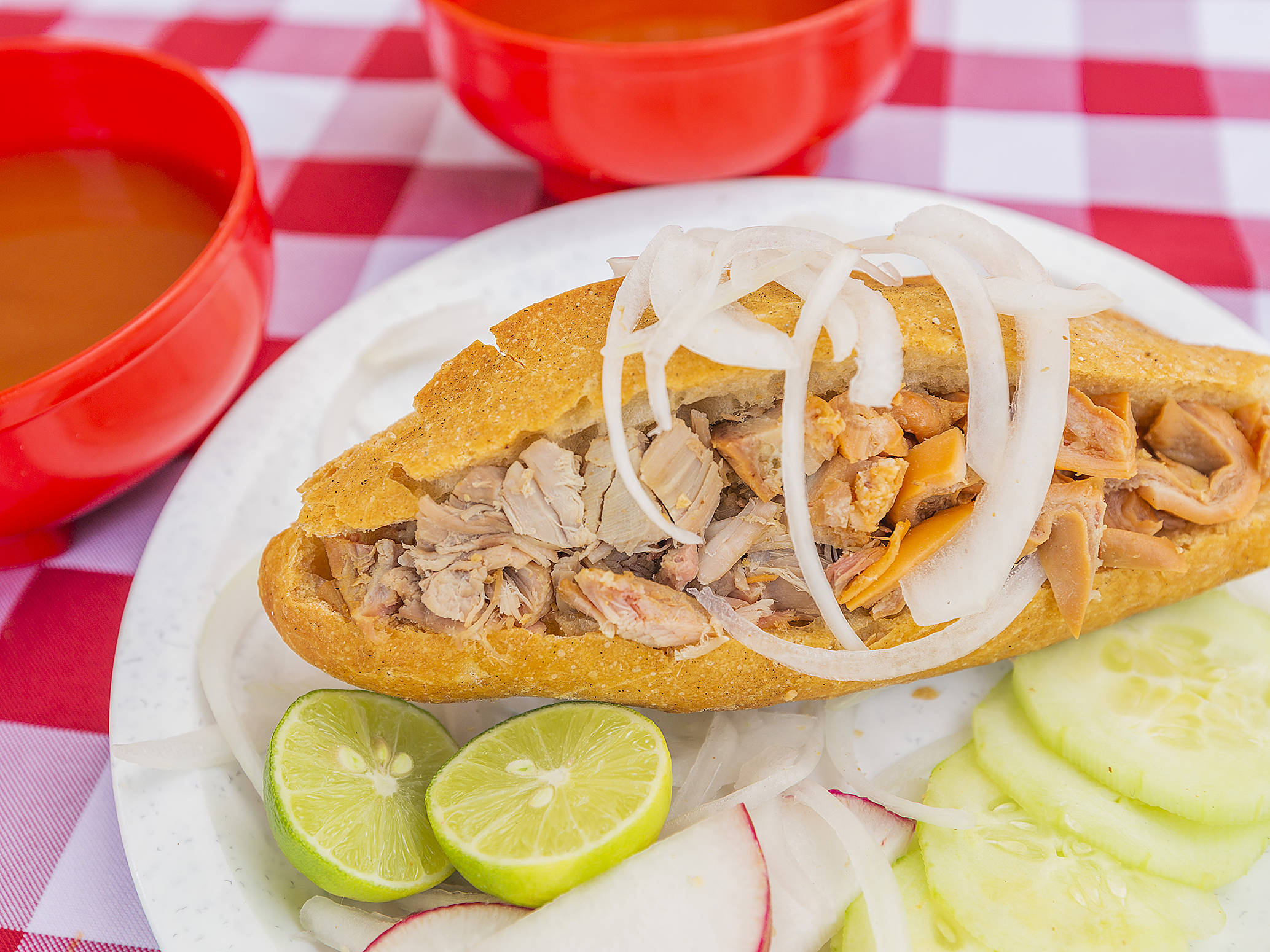 2 Tortas Ahogadas