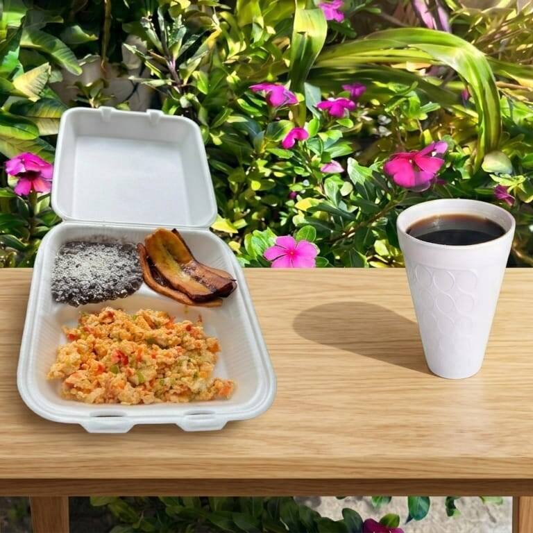 Huevos Al Gusto + Café