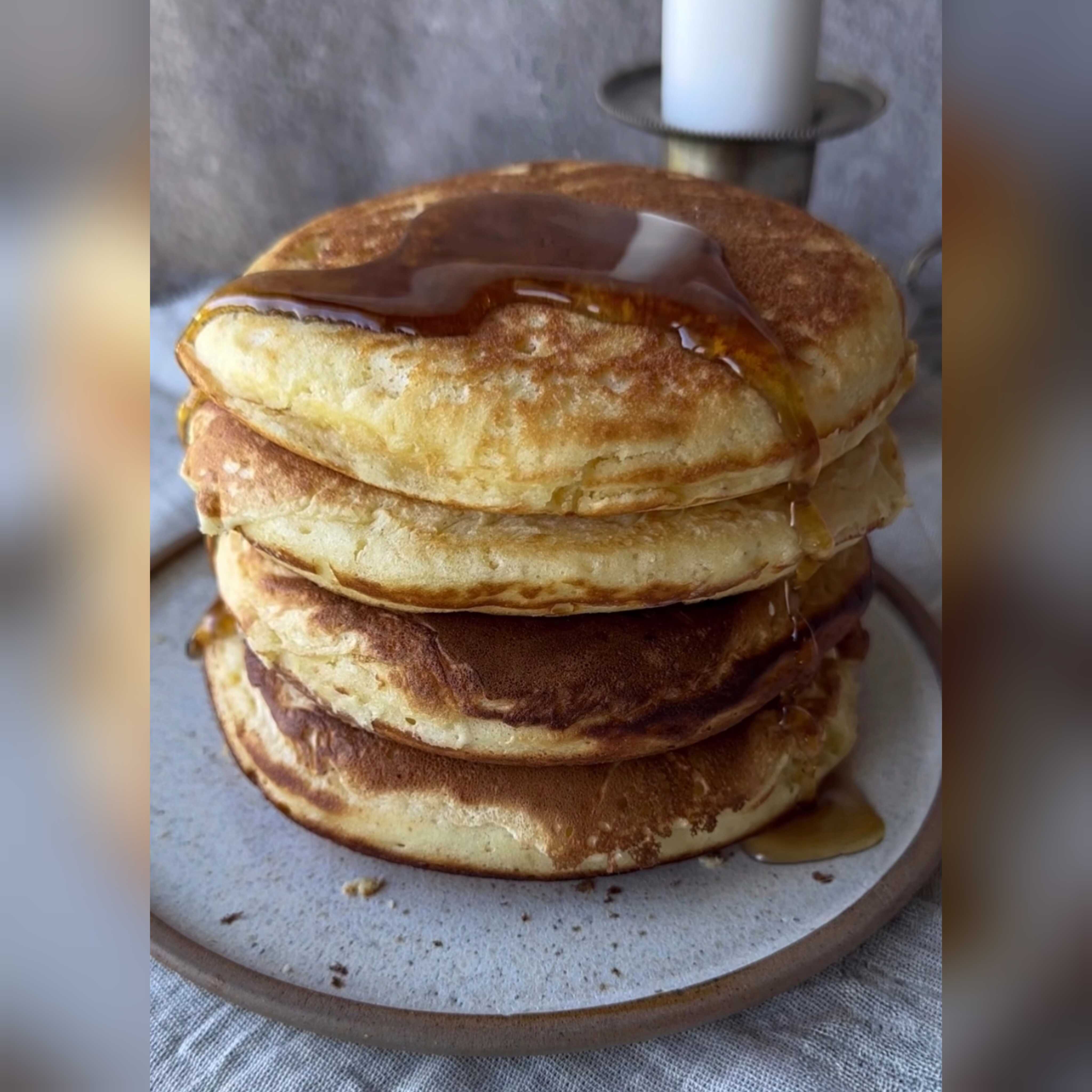 HOT CAKES
