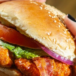 Hamburguesa Boneless con papas a la francesa