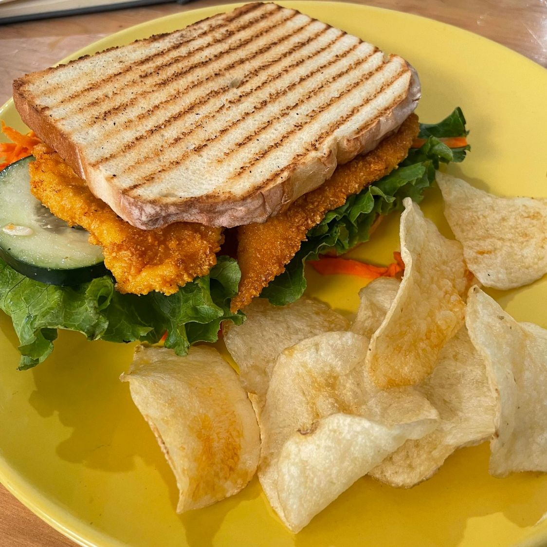 Sándwich Pechuga Empanizada