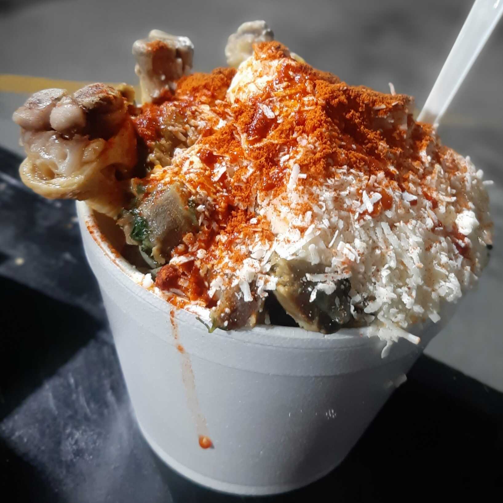 Tazón Triple Esquites Mollejas Patas