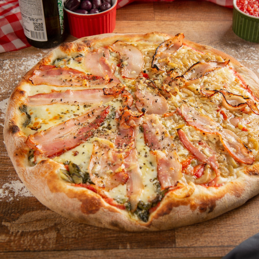 Massa saborosa, recheio generoso e o sabor clássico que agrada em qualquer ocasião. 🍕😋